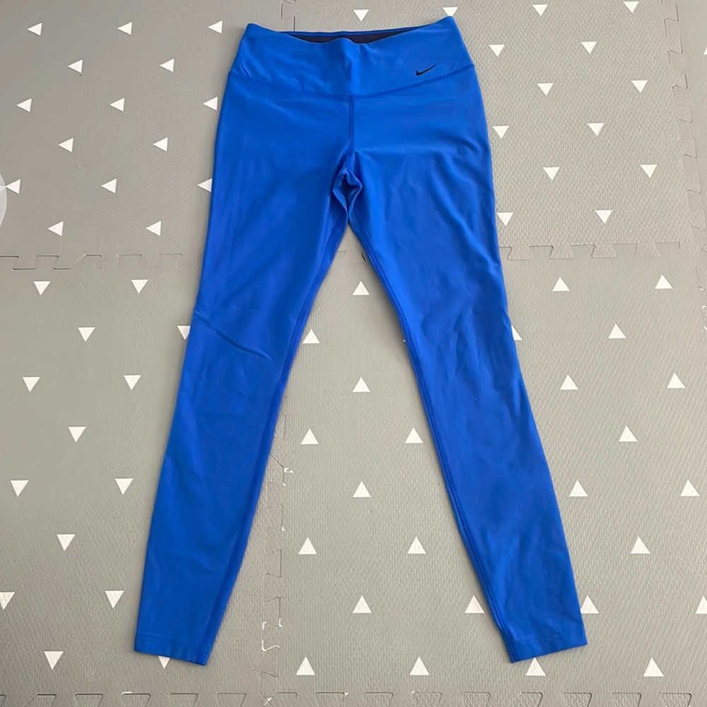 Blue Nike leggings